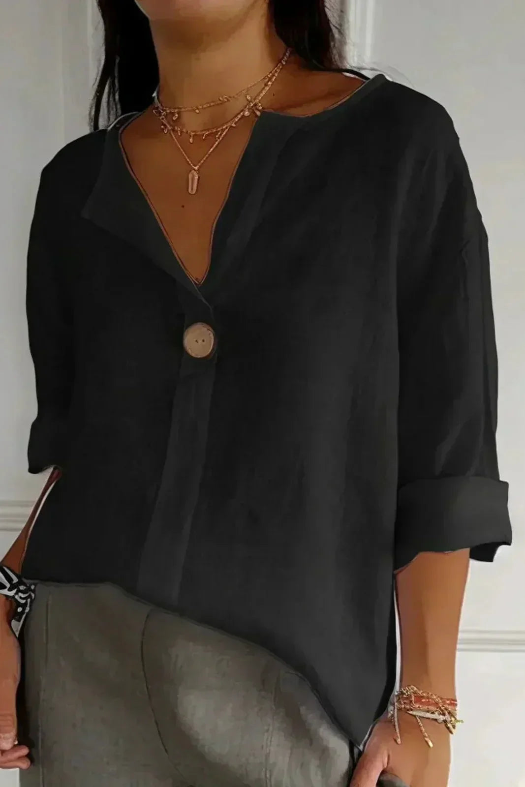 Zamma | Women's Relaxed V-Neck Blouse — Casual Chic