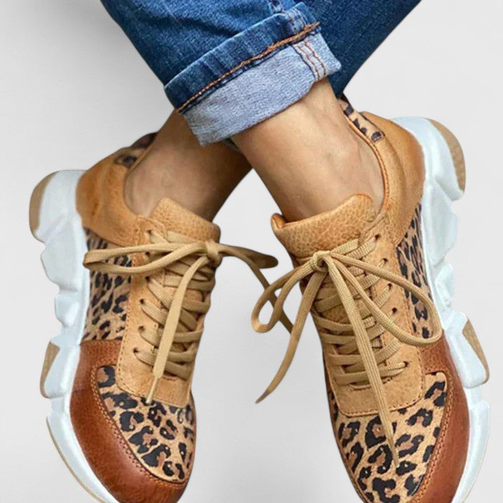Pravira | Women's Elegant Walking Shoes — Arch Support